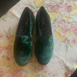 Birdies Starling evergreen velvet flats with floral insoles size 8